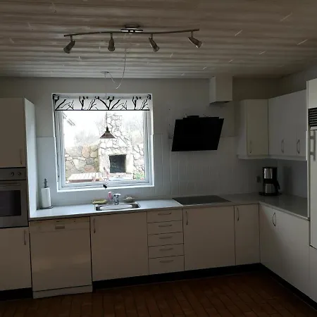 Vaerelse Som Dobbelt El. Enkelt, Engen 5, 7770 *